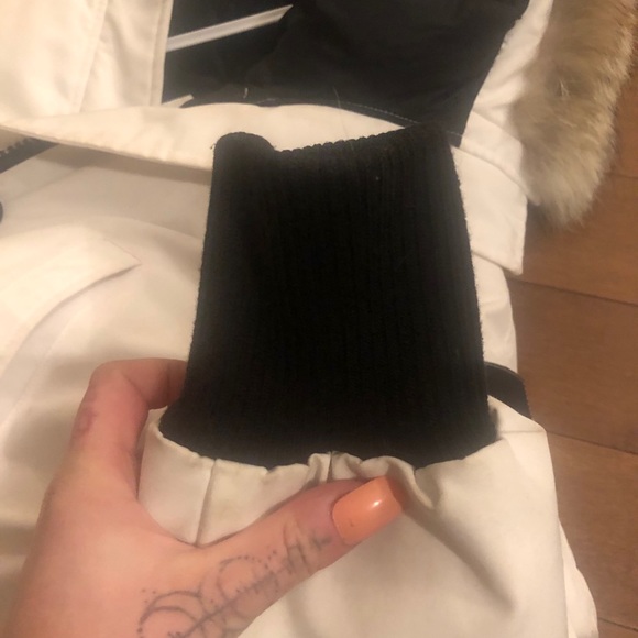 Authentic Canada Goose Bomber - Picture 11 of 11